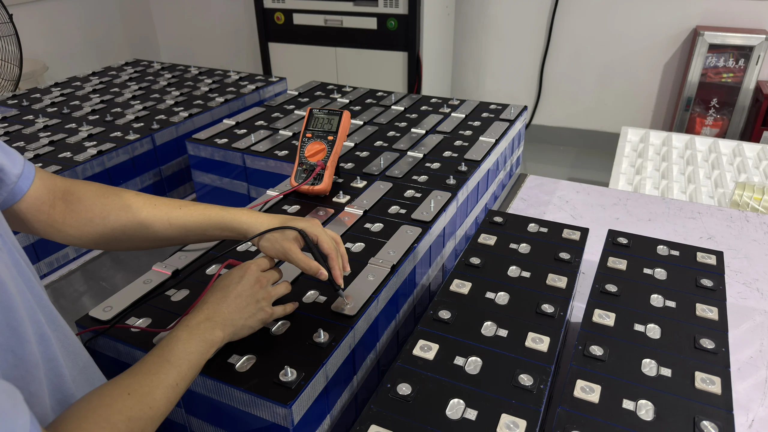 LiFePO4 battery pack assembly and quality testing